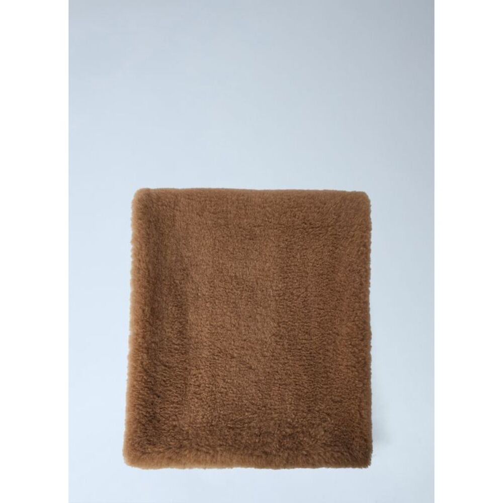 Max Mara Women Plush Shawl